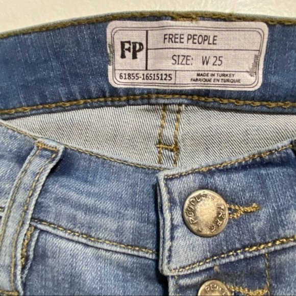 Free People NWT Button Fly Raw Hem Skinny Ankle Jeans Size 25 - Picture 6 of 10